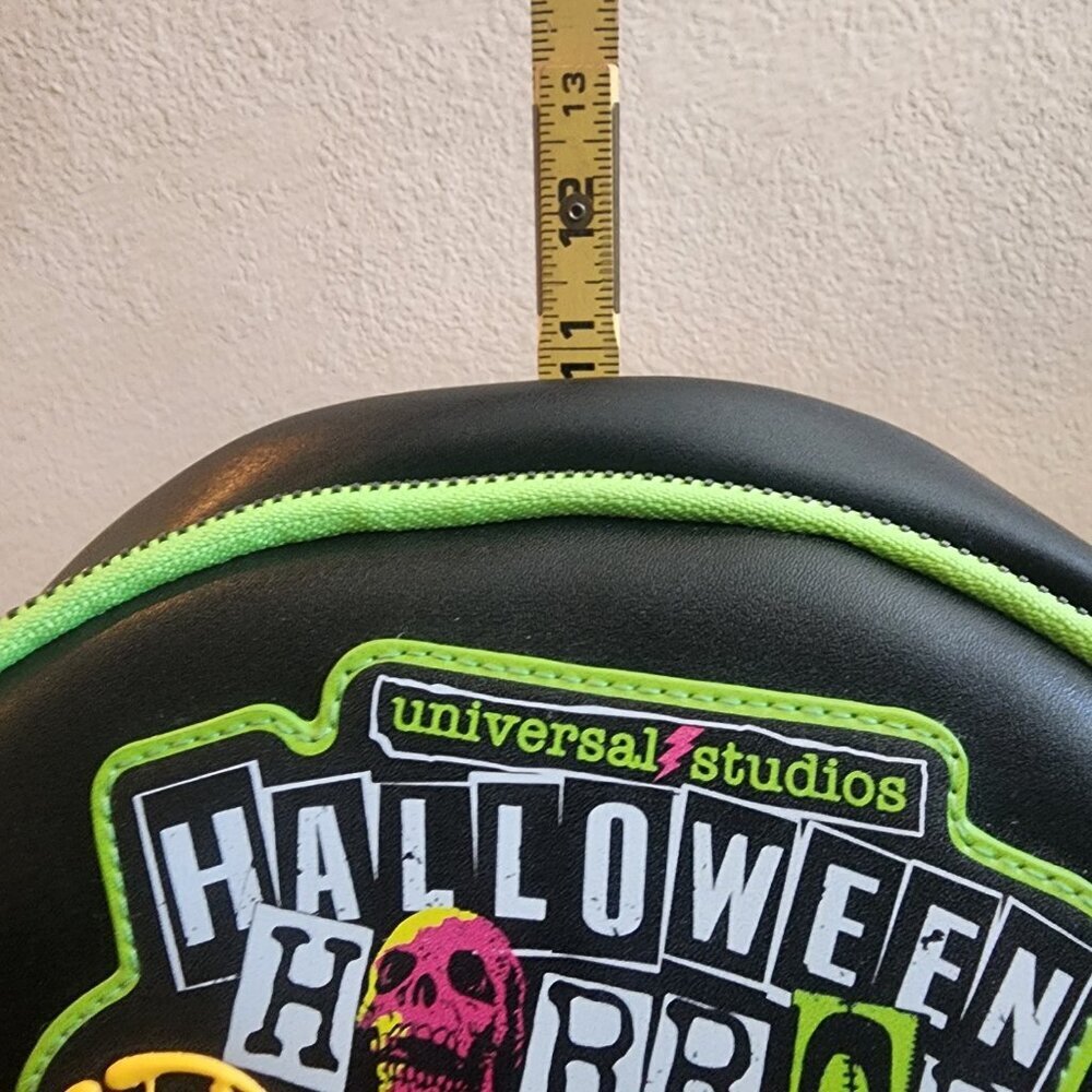 Universal Studios Halloween Horror Nights 2024 Mini Backpack Skull Graphic New - Picture 11 of 13